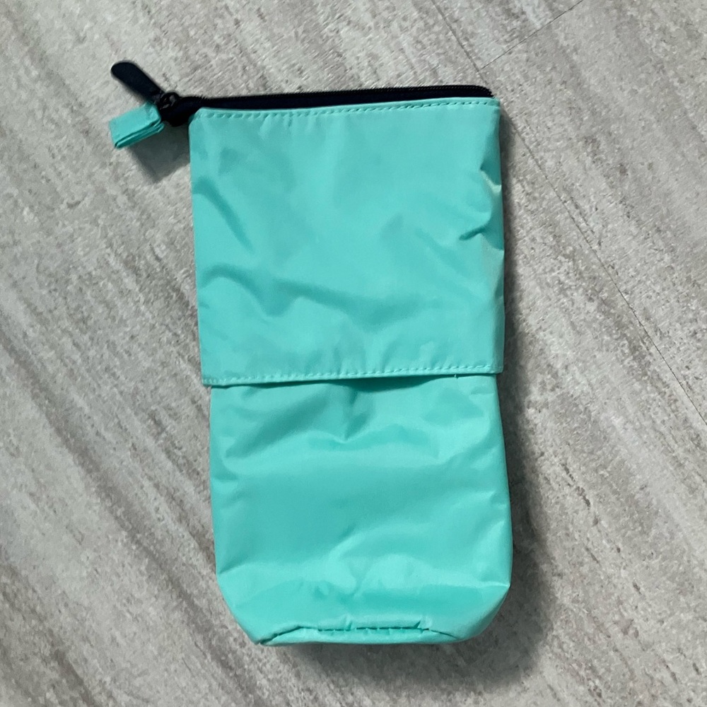 NWOT Thirty One hide and peek bottle holder - Picture 2 of 3